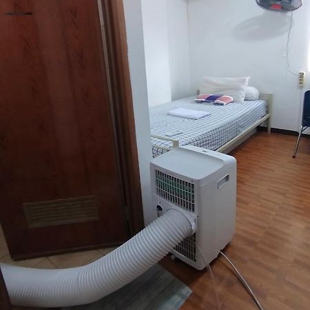 Amazing View Apartment At Kemayoran Jiexpo -Min Stay 3 Nights- جاكرتا المظهر الخارجي الصورة