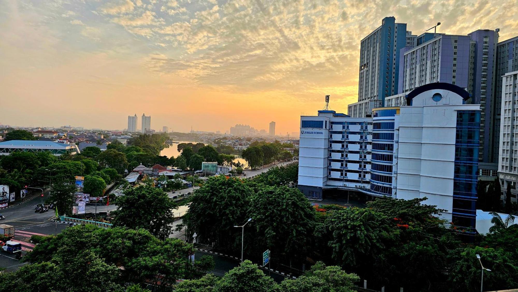 Amazing View Apartment At Kemayoran Jiexpo -Min Stay 3 Nights- جاكرتا المظهر الخارجي الصورة