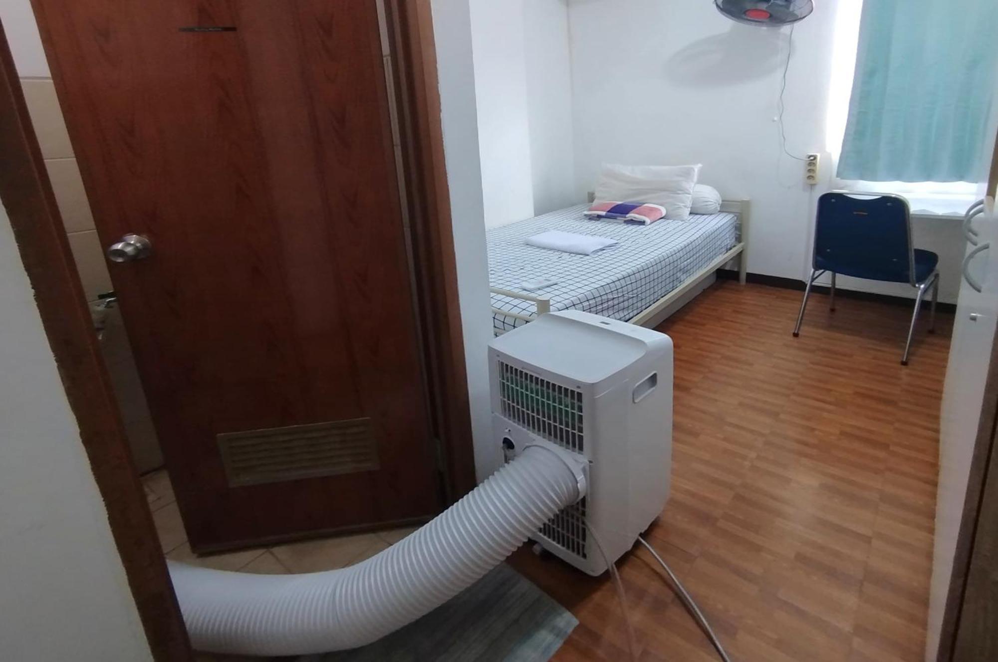 Amazing View Apartment At Kemayoran Jiexpo -Min Stay 3 Nights- جاكرتا المظهر الخارجي الصورة